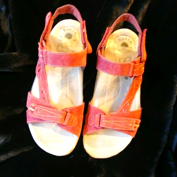 Earth Origins Shoes - New Earth Origins Sophie 8 1/2M Adjustable Sandal